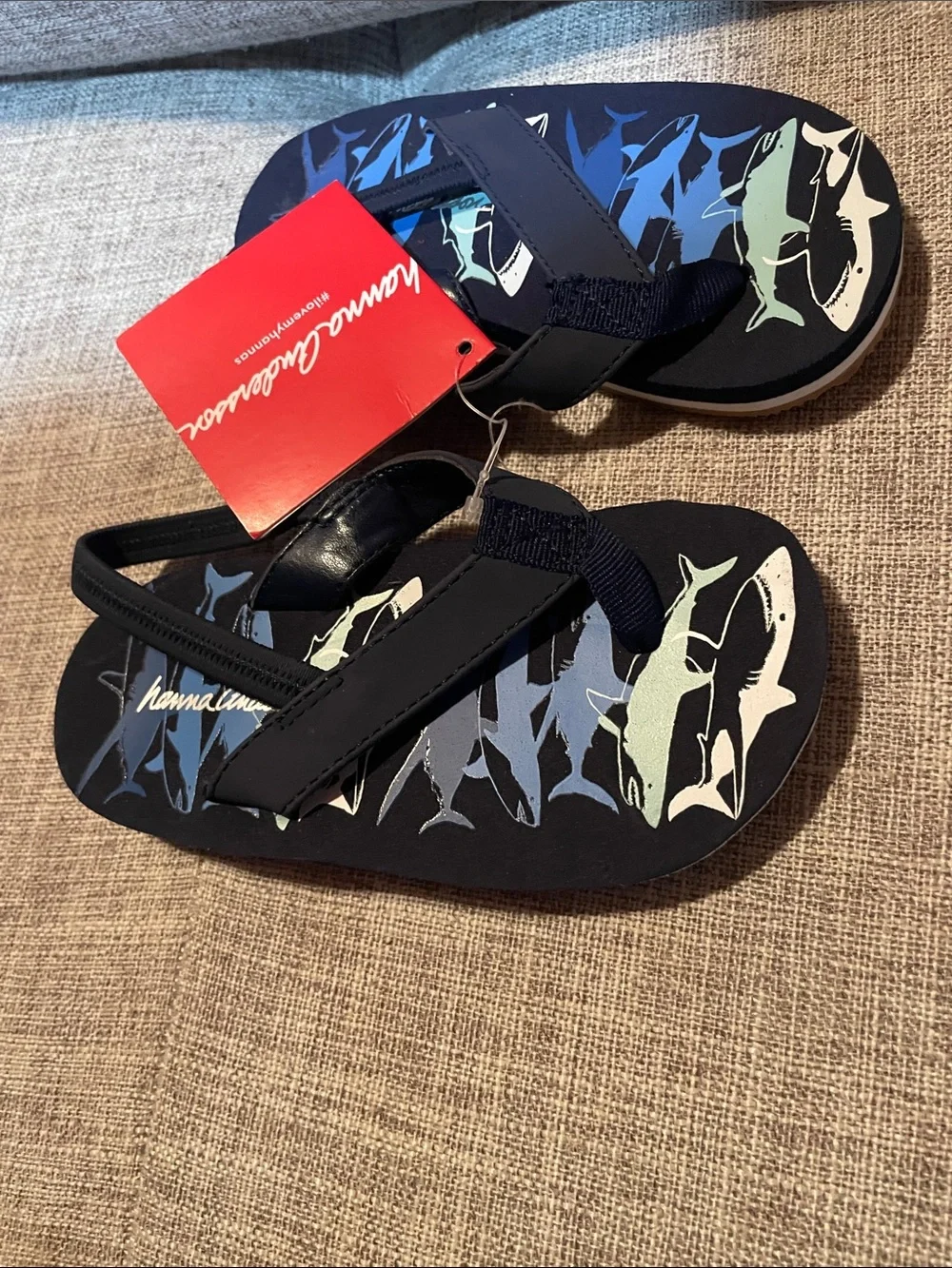 NWT Hanna Andersson Navy Shark Flip Flop Sandals Boys Toddler Size 7